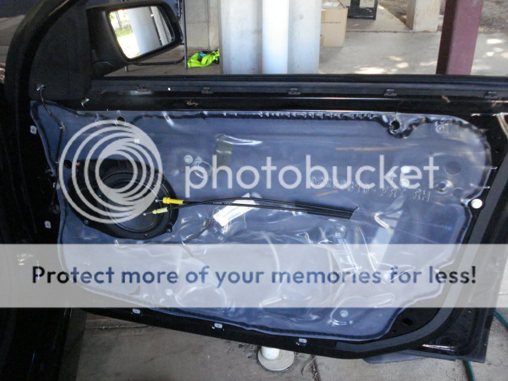 How to Remove VE door trim (not dialup friendly) Just Commodores